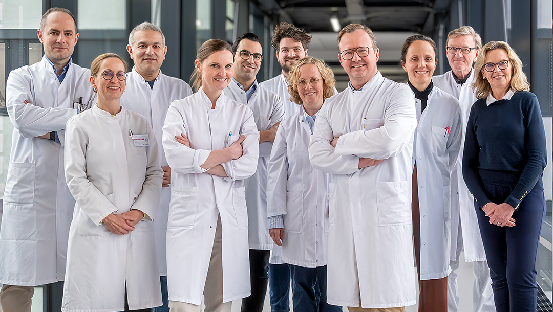 Gruppenbild einiger Mitglieder des Neuroonkologischen Zentrums