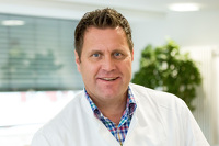 Dr.  Daniel Bücheler 