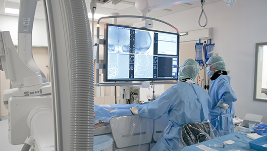 Eingriff im Institut für Diagnostische und Interventionelle Radiologie, Neuroradiologie und Nuklearmedizin