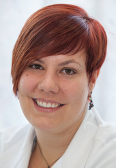 Dr. Annika Holz