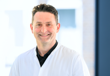 Priv.-Doz. Dr. med. Christopher Brenke Priv.-Doz. Dr. med. Christopher Brenke