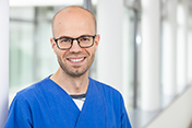 Dr. med. Dominik Loos