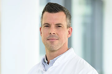 Dr. med. Julian Alexander Cloß Dr. med. Julian Alexander Cloß