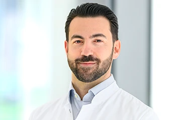 Dr. med. Ioannis Kanakis Dr. med. Ioannis Kanakis