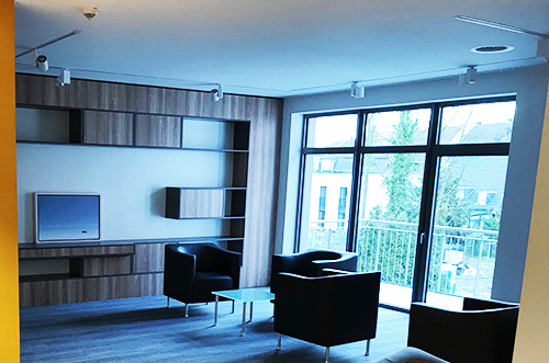 Eingang_Lounge_2_500x331