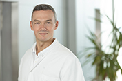 Dr. Julian Rösner