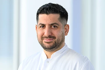 Portraitbild Aufnahme von Laith Hazim Basheer Arzt der Gastroenterolgie der Knappschaft Kliniken Kamen Portraitbild Aufnahme von Laith Hazim Basheer Arzt der Gastroenterolgie der Knappschaft Kliniken Kamen