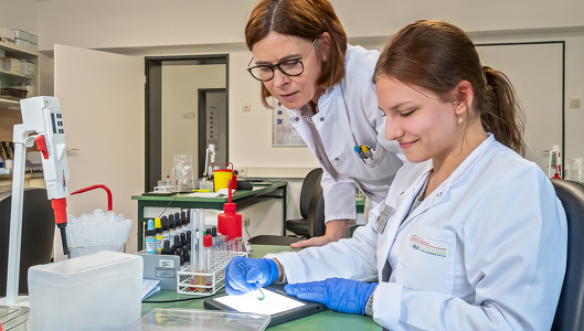 Praktischer Unterricht an der MTA-Schule