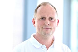 Prof. Dr. med. Robert Krämer Prof. Dr. med. Robert Krämer