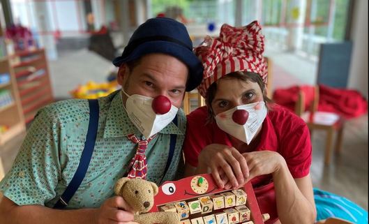 Wolke und Lisette heißen die Klinik-Clowns