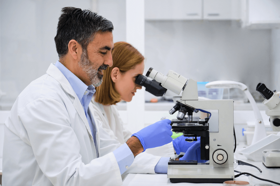 Unsere Standards orientieren sich an Leitlinien führender wissenschaftlicher Gesellschaften.