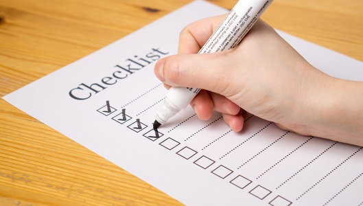 Checkliste für den Aufenhalt in der Augenklinik