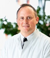 Prof. Dr. med. Robert Krämer Prof. Dr. med. Robert Krämer