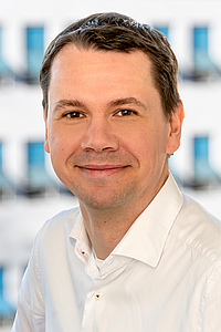 Priv.-Doz. Dr. med. Hartmuth Nowak, M.Sc., DESAIC
