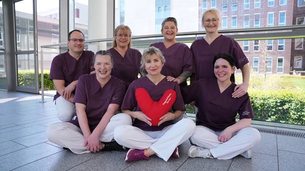 Onkologische Fachpflege zusammen auf einen Foto in den Knappschaft Kliniken 