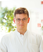 Dr. Manuel Nastai