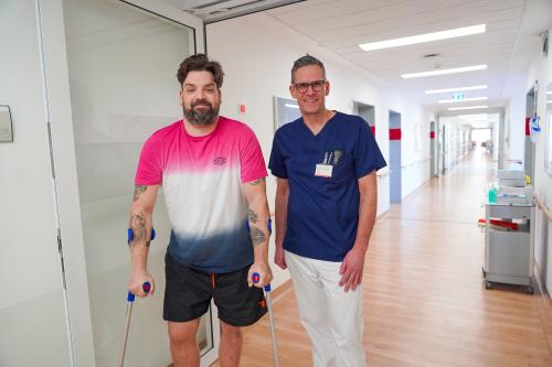 Hüftfehlstellung: 38-Jähriger durchläuft Marathon-Behandlung