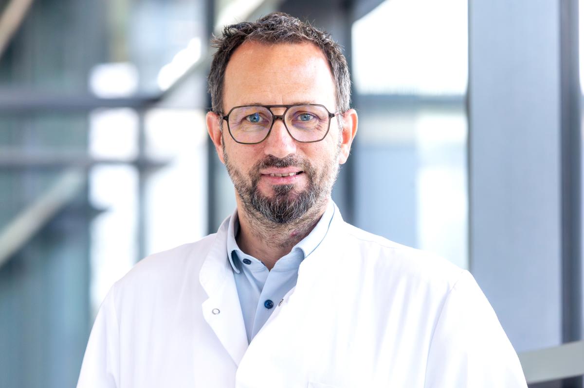 PD Dr. Daniel Schmitz 