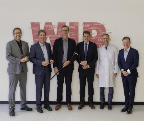 Prof. Dr. med. Fabian M. Stuby feierlich als neuer Klinikdirektor eingeführt