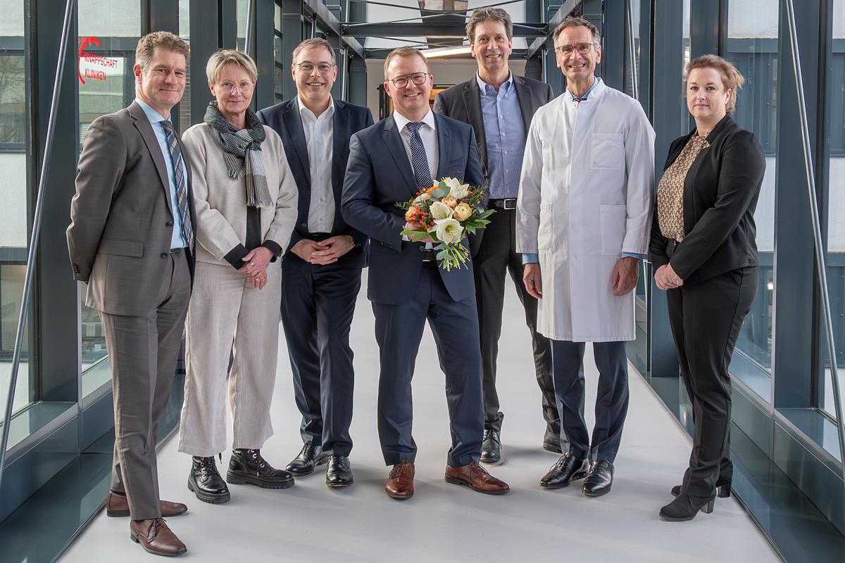 Betriebsleitung begrüßt Prof. Dr. Thon.