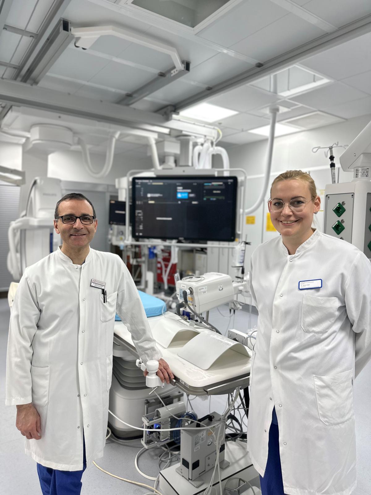Chefarzt der Kardiologie Dr. Al-Najjar und Dr. Saar