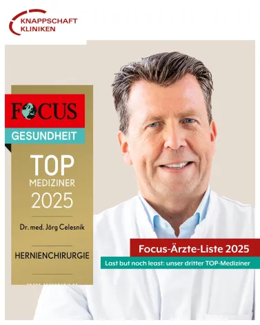 Schon bald veröffentlicht das Magazin Focus die neue Ärzte-Liste mit den TOP-Medizinern 2025! Prof. Dr. Carsten Eggers und Prof. Dr. Gernold Wozniak waren zwei unserer ausgezeichneten TOP-Mediziner, hier nun „last but not least“ der dritte im Bunde 🙂: 
Dr. Jörg Celesnik, Chefarzt der Klinik für Allgemein- und Viszeralchirurgie, hat es ebenfalls wieder auf die Liste der führenden Mediziner Deutschlands geschafft und zwar gleich in zwei Kategorien, Hernien- und Antirefluxchirurgie 🥳! „Ich freu` mich sehr über die erneute Auszeichnung, die die ausgezeichnete Arbeit und hohe Expertise meines Hernien- und Refluxteams auch überregional unterstreicht.“

Die chirurgische Klinik trägt seit 10 Jahren das von der Herniengesellschaft (DHG) verliehene Siegel „qualitätsgesicherte Hernienchirurgie“, seit 2017 die Auszeichnung „Kompetenzzentrum für Hernienchirurgie“ der Deutschen Gesellschaft für Allgemein- und Viszeralchirurgie (DGAV). 2023 erreichten  Dr. Celesnik und sein Team ein weiteres und gleichzeitig das höchstmögliche Zertifikat der DGAV und sind seitdem Referenzzentrum für Hernienchirurgie. Die Expertise wird gerne weitergegeben: Chirurgen aus ganz Deutschland machen sich in regelmäßig stattfindenden Workshops und Hospitationen mit den in den Knappschaft Kliniken Bottrop  angewendeten modernsten OP-Verfahren vertraut👩‍⚕️️👨‍⚕️.

Herzlichen Glückwunsch an das gesamte Team für die tolle Leistung und die gute Arbeit!!!👏👏👏

<a href='https://www.instagram.com/explore/tags/kkbottrop/' target='_blank'>#kkbottrop</a> <a href='https://www.instagram.com/explore/tags/hernienzentrum/' target='_blank'>#hernienzentrum</a> <a href='https://www.instagram.com/explore/tags/refluxzentrum/' target='_blank'>#refluxzentrum</a> <a href='https://www.instagram.com/explore/tags/TopMediziner/' target='_blank'>#TopMediziner</a> <a href='https://www.instagram.com/explore/tags/FocusSiegel/' target='_blank'>#FocusSiegel</a>
