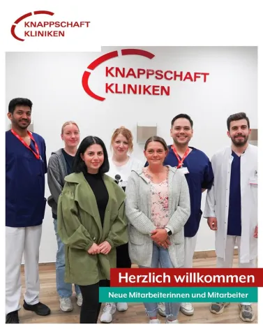 Herzlich willkommen in den Knappschaft Kliniken Vest!

Wir begrüßen insgesamt 20 neue Kolleginnen und Kollegen in unserem Team.

Gemeinsam setzen wir uns für die bestmögliche Versorgung unserer Patientinnen und Patienten ein – schön, dass ihr nun Teil unseres Teams seid!

Auf eine erfolgreiche Zusammenarbeit!

<a href='https://www.facebook.com/watch/hashtag/knappschaftklinikenrecklinghausen' target='_blank'>#knappschaftklinikenrecklinghausen</a> <a href='https://www.facebook.com/watch/hashtag/knappschaftklinikenparacelsusmarl' target='_blank'>#knappschaftklinikenparacelsusmarl</a> <a href='https://www.facebook.com/watch/hashtag/herzlichwillkommen' target='_blank'>#herzlichwillkommen</a> <a href='https://www.facebook.com/watch/hashtag/neuemitarbeiter' target='_blank'>#neuemitarbeiter</a> <a href='https://www.facebook.com/watch/hashtag/gesundheitswesen' target='_blank'>#gesundheitswesen</a>