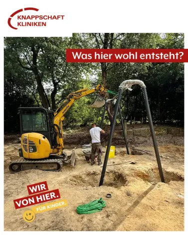 Im Klinikpark der Knappschaft Kliniken Paracelsus Marl wird in diesen Tagen kräftig gebuddelt.

Was hier wohl entsteht? Habt ihr eine Idee?

Schreibt eure Vermutungen gerne in die Kommentare.

<a href='https://www.facebook.com/watch/hashtag/knappschaftklinikenparacelsusmarl' target='_blank'>#knappschaftklinikenparacelsusmarl</a> <a href='https://www.facebook.com/watch/hashtag/knappschaftkliniken' target='_blank'>#knappschaftkliniken</a> <a href='https://www.facebook.com/watch/hashtag/kinderklinikmarl' target='_blank'>#kinderklinikmarl</a> <a href='https://www.facebook.com/watch/hashtag/kinderklinik' target='_blank'>#kinderklinik</a> <a href='https://www.facebook.com/watch/hashtag/kinderundjugendmedizin' target='_blank'>#kinderundjugendmedizin</a> <a href='https://www.facebook.com/watch/hashtag/kinder' target='_blank'>#kinder</a> <a href='https://www.facebook.com/watch/hashtag/notfall' target='_blank'>#notfall</a> <a href='https://www.facebook.com/watch/hashtag/notaufnahme' target='_blank'>#notaufnahme</a> <a href='https://www.facebook.com/watch/hashtag/kindernotaufnahme' target='_blank'>#kindernotaufnahme</a>