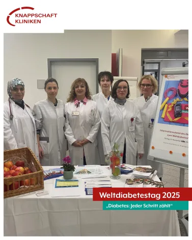 Am 14. November ist Weltdiabetestag! Dieser Tag soll daran erinnern, wie wichtig es ist, aktiv zu bleiben und auf unsere Gesundheit zu achten, um Diabetes zu verhindern.

Unser Team der Diabetologie lädt daher heute alle Mitarbeitenden, Patienten und Besucher herzlich ein, am Aktionsstand teilzunehmen! Hier gibt es wertvolle Infos zur richtigen Ernährung und zur Bedeutung von Bewegung bei Diabetes. 💪🥗

Was erwartet euch?
•	Individuelle Beratung zu gesunder Ernährung bei Diabetes
•	Tipps und Tricks für eine bessere Blutzuckerkontrolle
•	Ein Bewegungsquiz, bei dem ihr spielerisch mehr über den Zusammenhang zwischen Bewegung und Diabetes erfahren könnt! 🏃‍♂️🏃‍♀️

Kommt noch bis 13 Uhr vorbei und macht mit. Jeder Schritt hilft, Diabetes besser zu verstehen und damit gesünder zu leben!