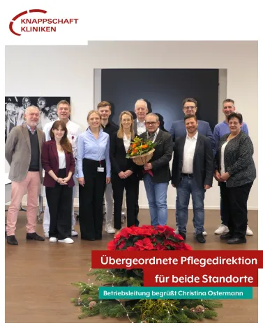 🎉 Wir begrüßen unsere neue standortübergreifende Pflegedirektorin!

Zum 1. Dezember 2025 wurde die Betriebsleitung der Knappschaft Kliniken Bottrop GmbH erweitert:
Christina Ostermann übernimmt die neue Position der standortübergreifenden Pflegedirektion und wurde bereits herzlich in unserem Leitungsteam willkommen geheißen.

In ihrer neuen Rolle trägt Christina Ostermann die Gesamtverantwortung für die Pflege an beiden Standorten und koordiniert die Zusammenarbeit der pflegerischen Leitungsteams. Zu ihren Kernaufgaben gehören u. a.:
✔ Harmonisierung von Strukturen und Prozessen im Rahmen der Fusion
✔ Weiterentwicklung gemeinsamer Pflege- und Qualitätskonzepte
✔ Pflegerische Personalentwicklung standortübergreifend

Die bisherigen Pflegedirektionen bleiben weiterhin als Standortleitungen und Stellvertretungen bestehen:
🏥 Knappschaft Kliniken Bottrop
• Christa Hermes (Stellv. Pflegedirektorin / Standortleitung)
• Konrad Weisner (Vertretung)

🏥 Marienhospital Bottrop
• Andreas Fälsch (Stellv. Pflegedirektor / Standortleitung)
• Jörg Widdermann (Vertretung)

💐 Wir wünschen Frau Ostermann einen erfolgreichen Start und freuen uns auf die Zusammenarbeit!

<a href='https://www.instagram.com/explore/tags/knappschaftkliniken/' target='_blank'>#knappschaftkliniken</a> <a href='https://www.instagram.com/explore/tags/kkbottrop/' target='_blank'>#kkbottrop</a> <a href='https://www.instagram.com/explore/tags/kkliniken/' target='_blank'>#kkliniken</a> <a href='https://www.instagram.com/explore/tags/pflege/' target='_blank'>#pflege</a> <a href='https://www.instagram.com/explore/tags/pflegedirektion/' target='_blank'>#pflegedirektion</a>