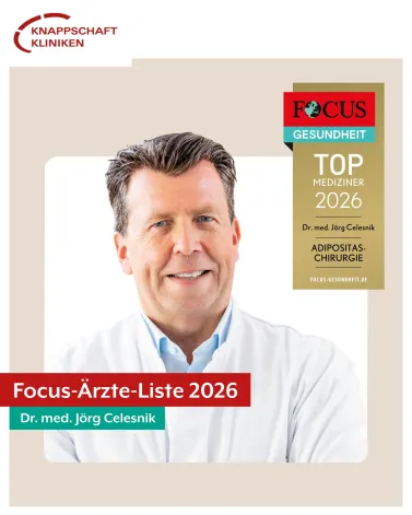 Ausgezeichnete Spitzenmedizin für euch! 🏆

Großartige Neuigkeiten aus unserer Klinik: Chefarzt Dr. Jörg Celesnik wurde gleich in drei Schwerpunkten erneut mit dem Focus-Siegel ausgezeichnet! Ob Hernien-, Adipositas- oder Antirefluxchirurgie – Dr. Celesnik und sein Team stehen für medizinische Exzellenz und modernste Technik wie den daVinci-Roboter. 🤖👨‍⚕️

Als eines von nur 19 zertifizierten Referenzzentren für Adipositaschirurgie in Deutschland versorgen wir jährlich über 150 Patienten mit innovativen Verfahren. Besonders stolz sind wir auf unsere neue Kooperation mit den Knappschaft Kliniken Gelsenkirchen-Buer, durch die wir euch auch bei Wiederherstellungs-OPs nach massivem Gewichtsverlust ganzheitlich begleiten können. 

Ein riesiges Dankeschön geht an das gesamte Team, das die Focus-Auszeichnung durch tägliches Engagement erst möglich macht! 🤝

Habt ihr Fragen? Wir sind für euch da!

<a href='https://www.instagram.com/explore/tags/KnappschaftKliniken/' target='_blank'>#KnappschaftKliniken</a> <a href='https://www.instagram.com/explore/tags/Spitzenmedizin/' target='_blank'>#Spitzenmedizin</a> <a href='https://www.instagram.com/explore/tags/FocusAuszeichnung/' target='_blank'>#FocusAuszeichnung</a> <a href='https://www.instagram.com/explore/tags/Chirurgie/' target='_blank'>#Chirurgie</a> <a href='https://www.instagram.com/explore/tags/kkbottrop/' target='_blank'>#kkbottrop</a> <a href='https://www.instagram.com/explore/tags/Adipositaszentrum/' target='_blank'>#Adipositaszentrum</a> <a href='https://www.instagram.com/explore/tags/Innovation/' target='_blank'>#Innovation</a> <a href='https://www.instagram.com/explore/tags/Ge/' target='_blank'>#Ge</a>