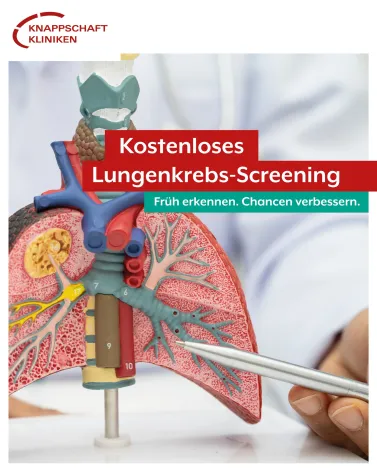 Lungenkrebs-Vorsorge: Jetzt handeln! 🫁

Raucher oder Ex-Raucher? Ab dem 15.04.2026 bieten die Knappschaft Kliniken Bottrop und die Radiologie AufSchalke ein kostenloses Lungenkrebs-Screening mittels moderner Niedrigdosis-CT an.

So funktioniert’s:
1️⃣ Ab zum Hausarzt, Internisten oder Arbeitsmediziner (dieser prüft die Kriterien, z. B. mind. 15 Packungsjahre).
2️⃣ Überweisung erhalten.
3️⃣ Termin vereinbaren & Vorsorge sichern!

Dank KI-Unterstützung und Experten-Zweitbefundung im Lungenkrebszentrum bieten wir höchste Sicherheit für Ihre Gesundheit.

Jetzt Termin sichern:
📞 Bottrop: 02041 – 15 1433
📞 Gelsenkirchen (AufSchalke): 0209 – 380 331001

Früherkennung rettet Leben. Markiert jemanden, für den das wichtig sein könnte! 👇

<a href='https://www.instagram.com/explore/tags/KnappschaftKliniken/' target='_blank'>#KnappschaftKliniken</a> <a href='https://www.instagram.com/explore/tags/Lungenkrebsvorsorge/' target='_blank'>#Lungenkrebsvorsorge</a> <a href='https://www.instagram.com/explore/tags/Prävention/' target='_blank'>#Prävention</a> <a href='https://www.instagram.com/explore/tags/Früherkennung/' target='_blank'>#Früherkennung</a>